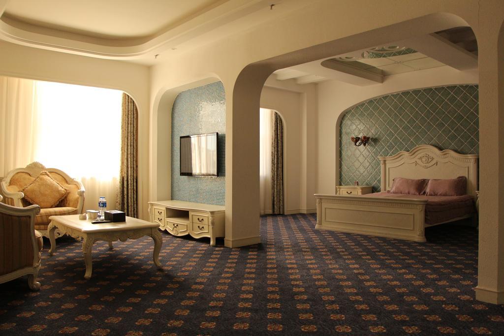 Zhuhai Rongfeng Hotel Exterior foto